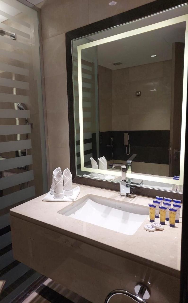 Valy Hotel Медина Экстерьер фото